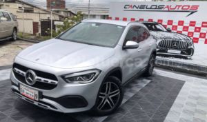 foto de Autos marca Mercedes Benz seminuevo modelo GLA 200 Progressive año 2022 en Quito