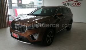foto de Autos marca Kia seminuevo modelo SORENTO LX año 2017 en Quito