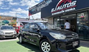 foto de Kia RIO LX 2019