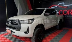 foto de Autos marca Toyota seminuevo modelo Hilux año 2022