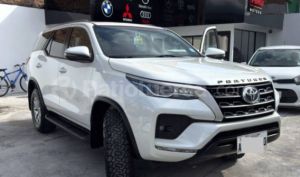 foto de Autos marca Toyota seminuevo modelo New Fortuner año 2022