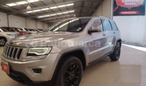 foto de Autos marca Jeep seminuevo modelo Cherokee Laredo año 2015
