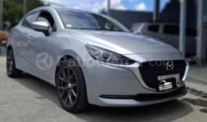 foto de Autos marca Mazda seminuevo modelo 2 año 2023 en Quito