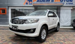 foto de Autos marca Toyota seminuevo modelo AWT FORTUNER año 2013 en Cuenca