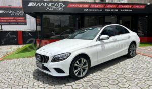 foto de Autos marca Mercedes Benz seminuevo modelo C200 año 2020 en Quito