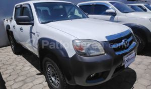 foto de Autos marca Mazda seminuevo modelo BT-50 TSX 4X4 año 2015 en Quito