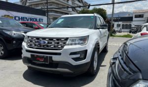 foto de Autos marca Ford seminuevo modelo Explorer XLT año 2016 en Cuenca