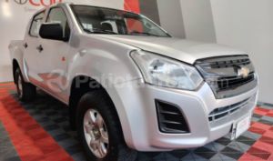 foto de Autos marca Chevrolet seminuevo modelo DMAX CRDI FULL año 2023 en Quito