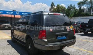 foto de Autos marca Ford seminuevo modelo Explorer XLT año 2005