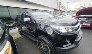foto de Autos marca Chevrolet seminuevo modelo COLORADO LTZ año 2024 en Guayaquil