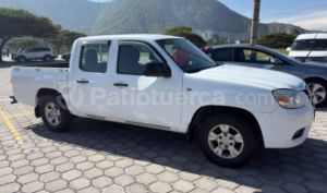 foto de Autos marca Mazda seminuevo modelo BT-50 CD 4x2 año 2012 en Quito