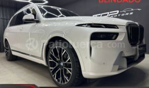 foto de Autos marca BMW seminuevo modelo X7 año 2023 en Quito