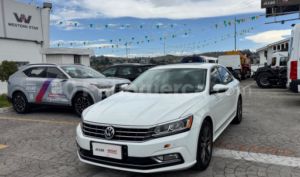 foto de Autos marca Volkswagen seminuevo modelo Passat año 2014 en Ambato