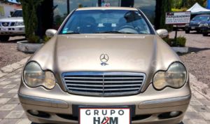 foto de Autos marca Mercedes Benz seminuevo modelo C240 año 2002 en Quito