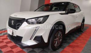 foto de Autos marca Peugeot seminuevo modelo 2008 FIN L año 2024