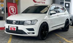 foto de Autos marca Volkswagen seminuevo modelo Tiguan Trendline año 2019