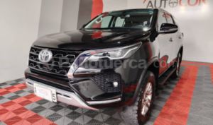 foto de Autos marca Toyota seminuevo modelo Fortuner año 2023