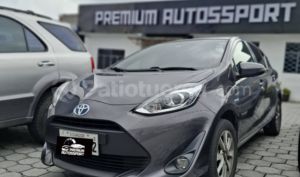 foto de Autos marca Toyota seminuevo modelo Prius C Sport año 2018