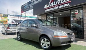 foto de Autos marca Chevrolet seminuevo modelo Aveo Family año 2014 en Quito