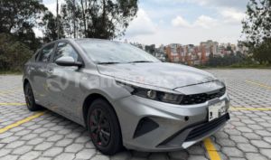 foto de Autos marca Kia seminuevo modelo Cerato año 2023 en Quito