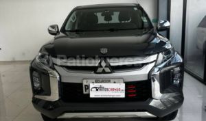 foto de Autos marca Mitsubishi seminuevo modelo L200 HIRIDER año 2022
