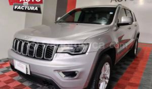 foto de Jeep Cherokee Laredo 2017