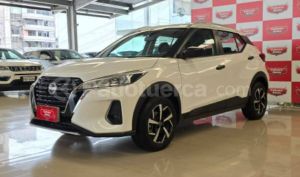 foto de Autos marca Nissan seminuevo modelo Kicks Drive año 2024