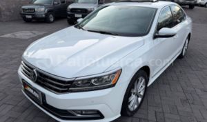 foto de Autos marca Volkswagen seminuevo modelo Passat año 2016