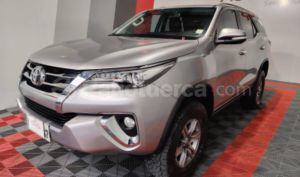 foto de Toyota Fortuner 4.0 2017