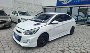foto de Hyundai Accent 2016