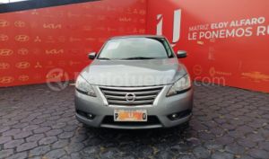 foto de Nissan Sentra Exclusive 2015