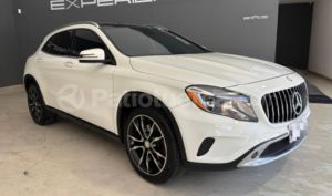 foto de Mercedes Benz GLA 250 2017
