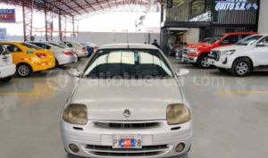 foto de Autos marca Renault seminuevo modelo Clio año 2002 en Quito