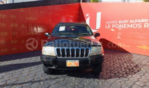 foto de Autos marca Jeep seminuevo modelo Grand Cherokee Laredo año 2002 en Quito