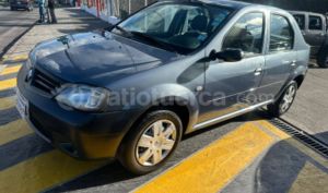 foto de Autos marca Renault seminuevo modelo Logan año 2009 en Quito