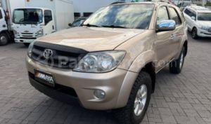 foto de Autos marca Toyota seminuevo modelo Fortuner año 2007 en Ambato