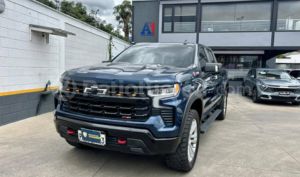 foto de Autos marca Chevrolet seminuevo modelo Silverado Trailboss Z71 AC año 2023 en Cuenca