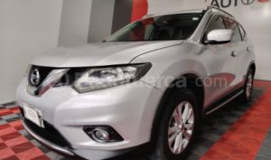 foto de Autos marca Nissan seminuevo modelo xtrail  Advance año 2015
