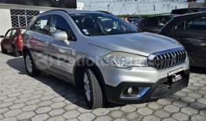foto de Autos marca Suzuki seminuevo modelo Scross año 2019 en Quito
