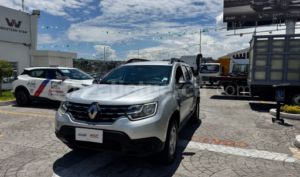 foto de Autos marca Renault seminuevo modelo Duster 1.6 año 2023 en Ambato