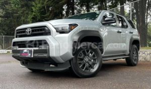foto de Autos marca Toyota seminuevo modelo 4Runner SR5 año 2025 en Quito