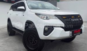 foto de Autos marca Toyota seminuevo modelo New Fortuner año 2019