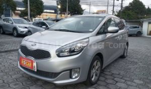 foto de Autos marca Kia seminuevo modelo Carens año 2017 en Quito