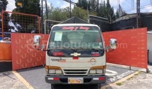 foto de Pesados marca Chevrolet seminuevo modelo NKR año 2001 en Quito