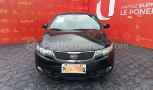 foto de Autos marca Kia seminuevo modelo Cerato año 2015 en Quito