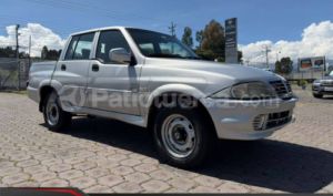 foto de Autos marca Ssangyong seminuevo modelo Musso Sport año 2006 en Quito