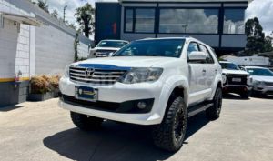 foto de Autos marca Toyota seminuevo modelo Fortuner 2.7 año 2014 en Cuenca