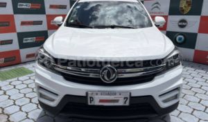 foto de Autos marca DongFeng seminuevo modelo Glory 560 año 2023 en Quito