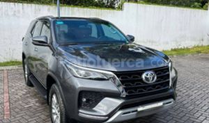 foto de Autos marca Toyota seminuevo modelo Fortuner 4.0 año 2026