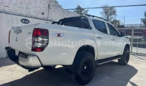 foto de Autos marca Mitsubishi seminuevo modelo L200 Triton año 2022
